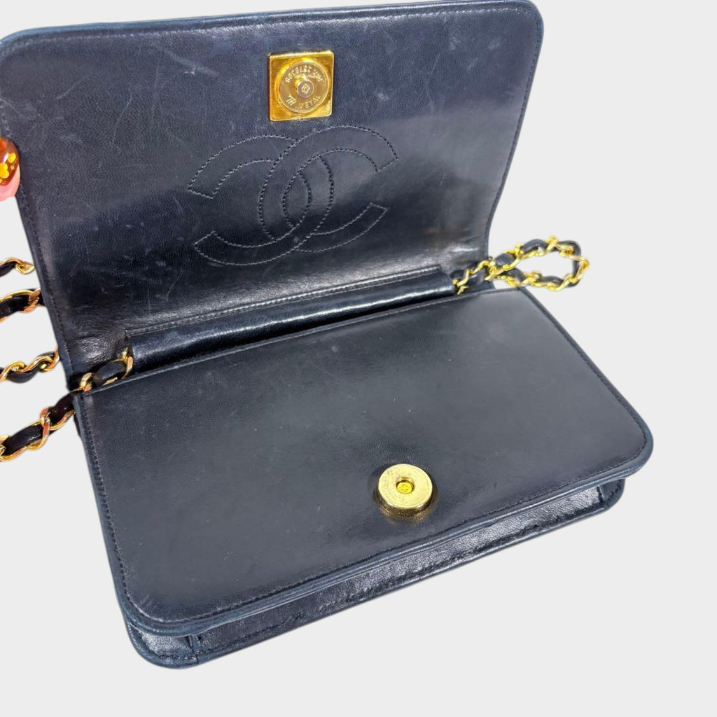 【CHANEL】Matelassé Chain Shoulder Bag, Black & Gold, Tasche