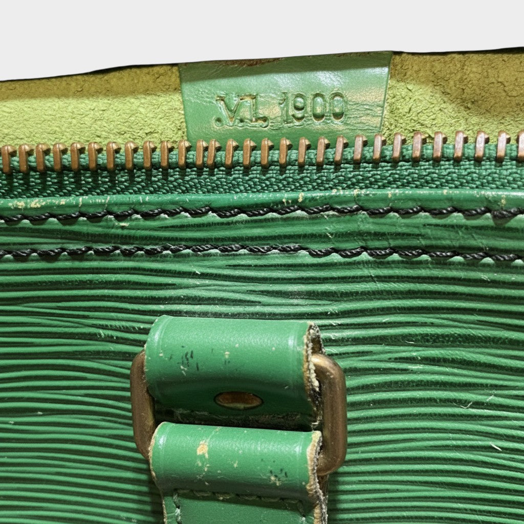 LOUIS VUITTON Epi Speedy 25 Borneo Green Handbag
