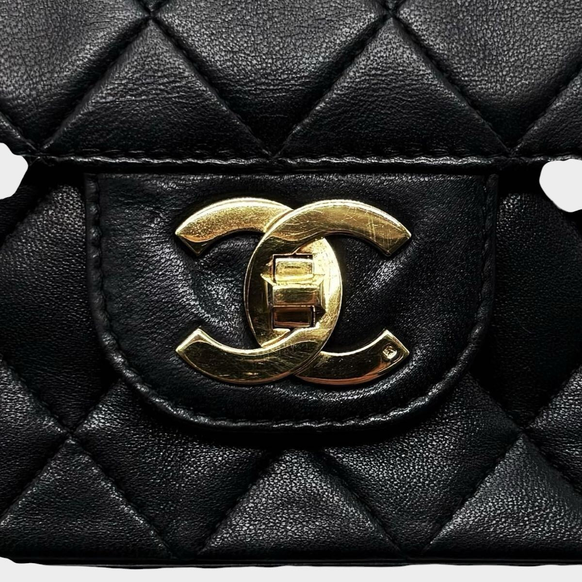 CHANEL Matelassé Double Flap Coco Mark Gold Chain Tasche