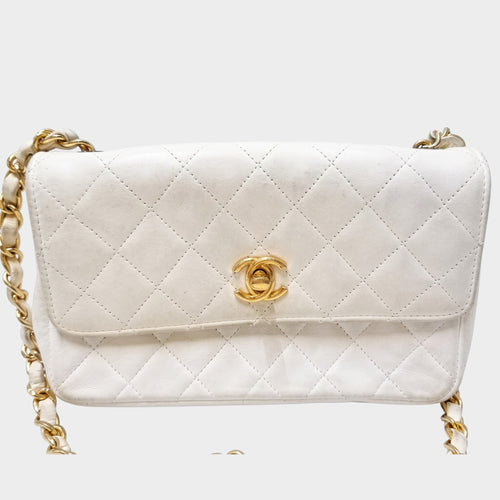 CHANEL Matelassé Chain Shoulder Bag, Lambskin, White, Tasche