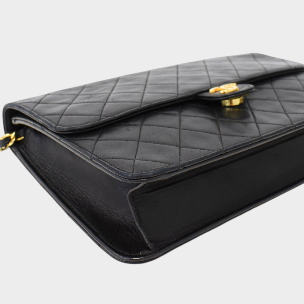 Chain Shoulder Bag Matelassé Single Flap Lambskin Leather Black Tasche