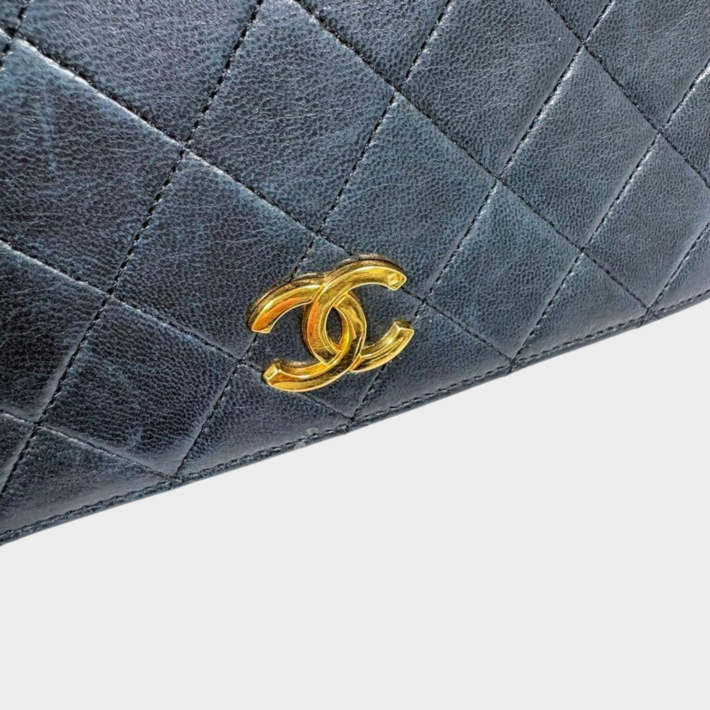 【CHANEL】Matelassé Chain Shoulder Bag, Black & Gold, Tasche
