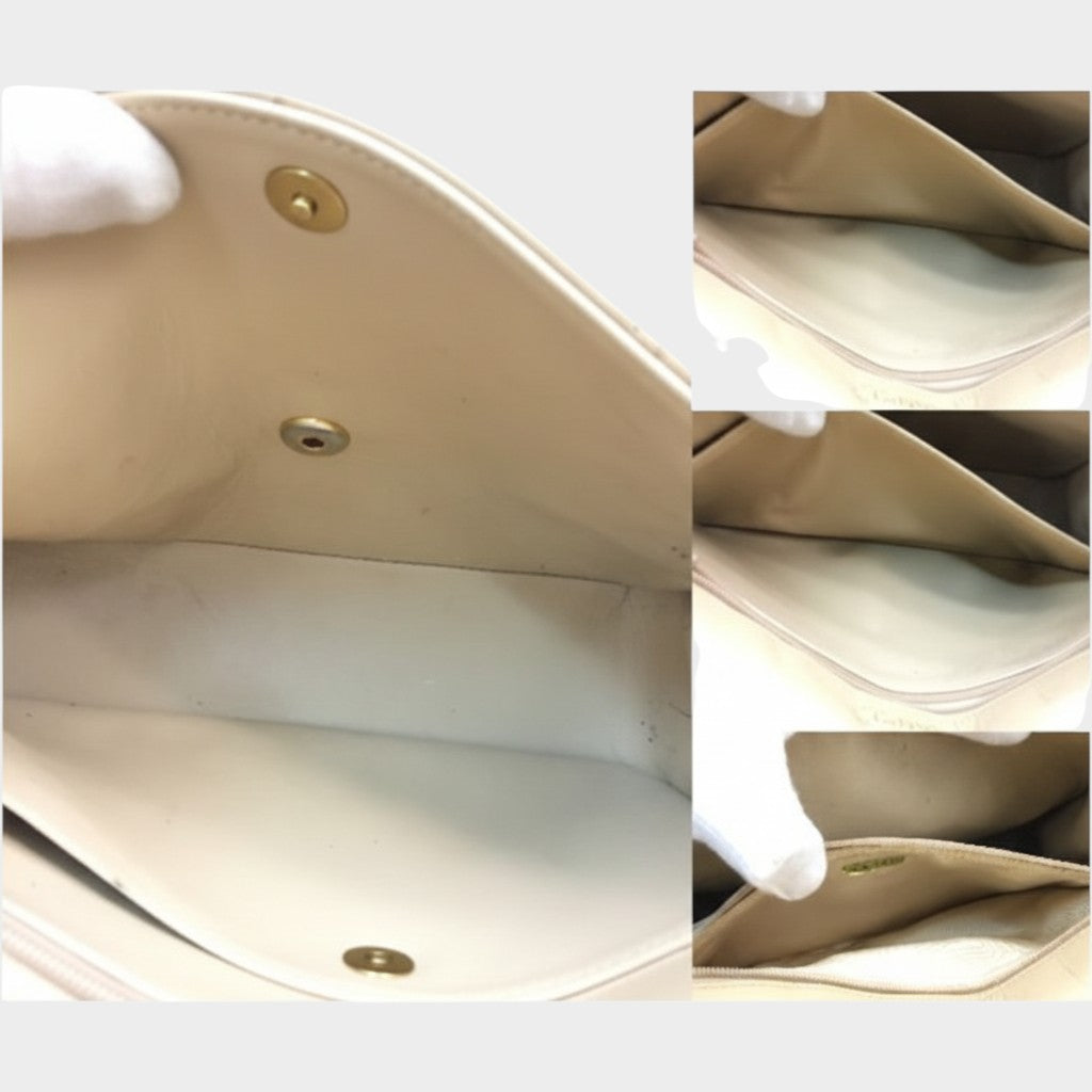CHANEL Matelassé Lambskin Bag, Beige, Gold Hardware, Single Flap ■(H×W×D): Approx. 15.5cm×22.5cm×7.0cm