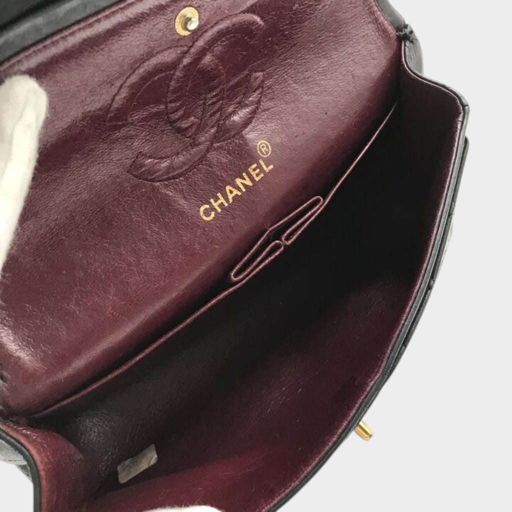Excellent Condition CHANEL Coco Mark Lambskin Leather Tasche