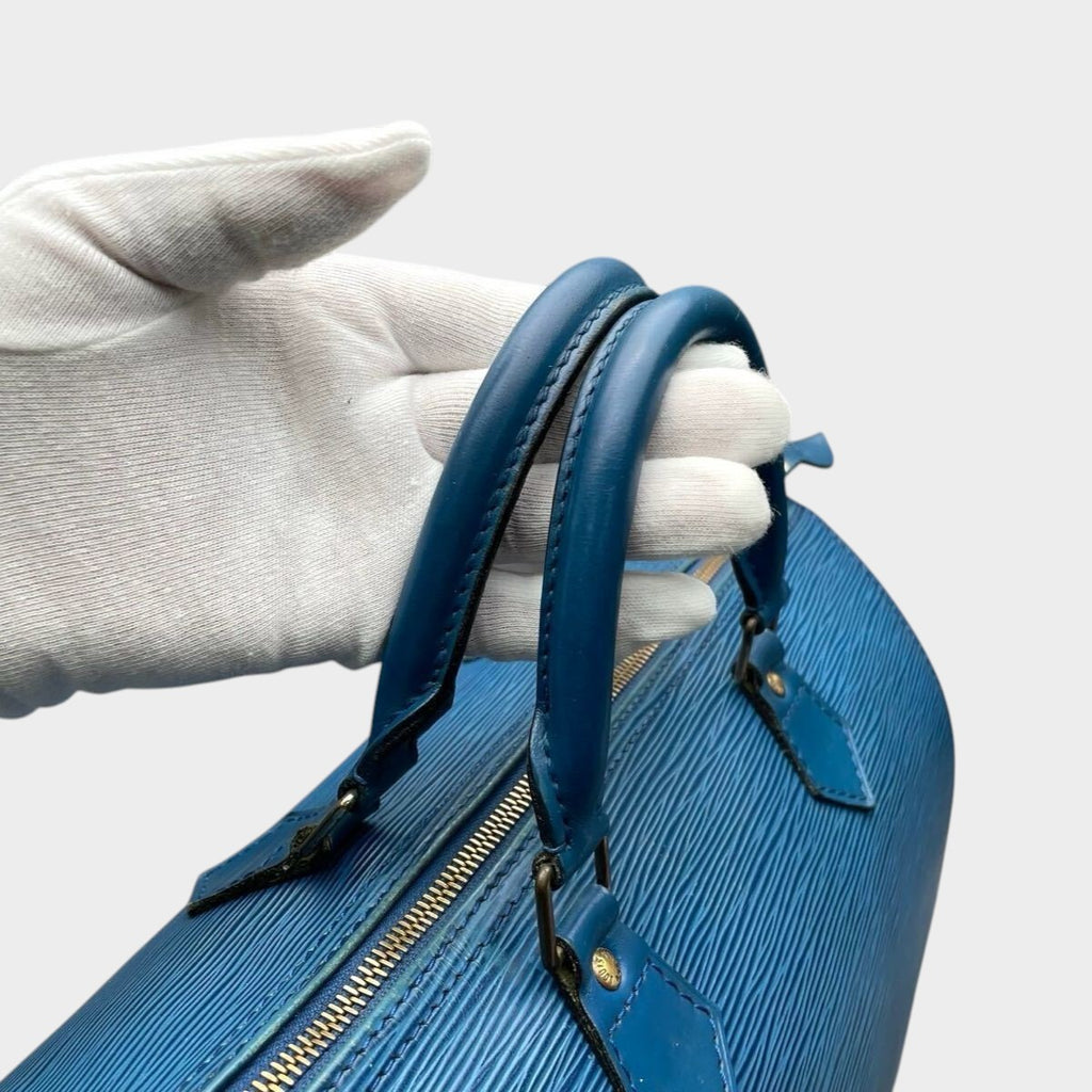 LOUIS VUITTON Epi Speedy 30 Handbag, Serial Number VI190