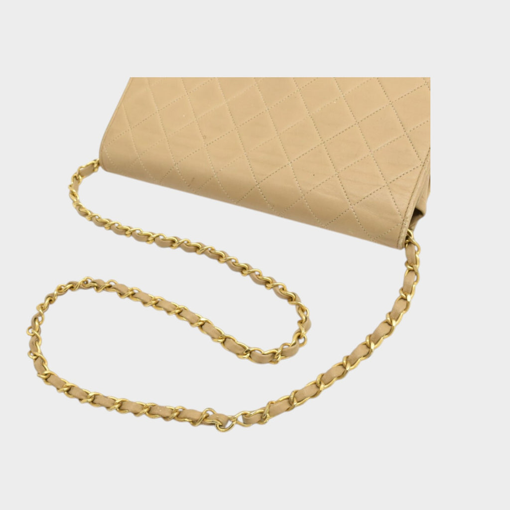 Chain Shoulder Bag Matelassé Coco Mark Leather Beige Tasche