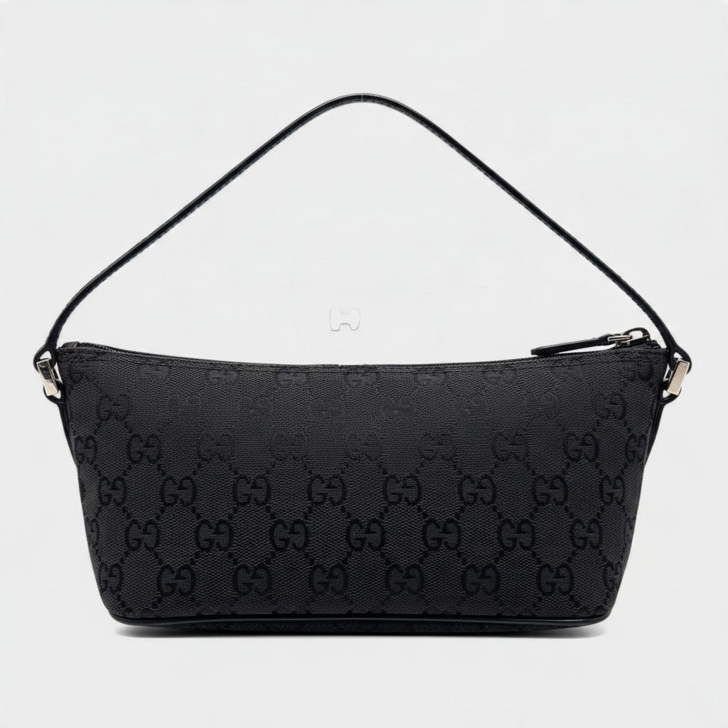 Mint condition Gucci accessory pouch, GG canvas, Tasche