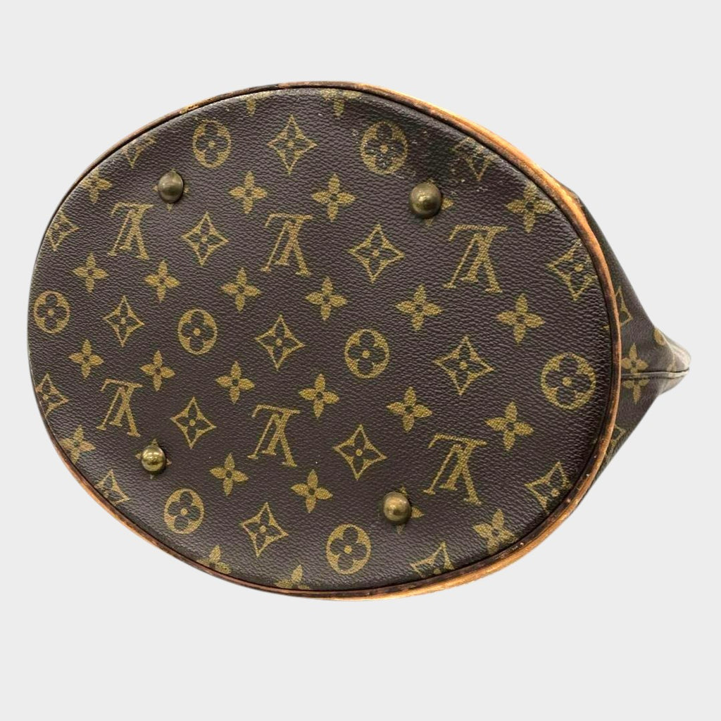 Louis Vuitton Monogram Bucket GM M42236 with pouch. Louis Vuitton Monogram line.