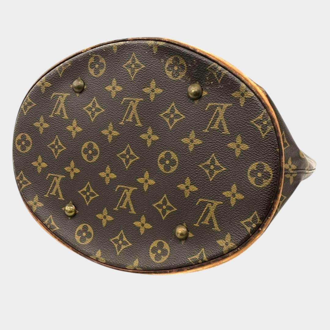 Louis Vuitton Monogram Bucket GM M42236 with pouch. Louis Vuitton Monogram line.