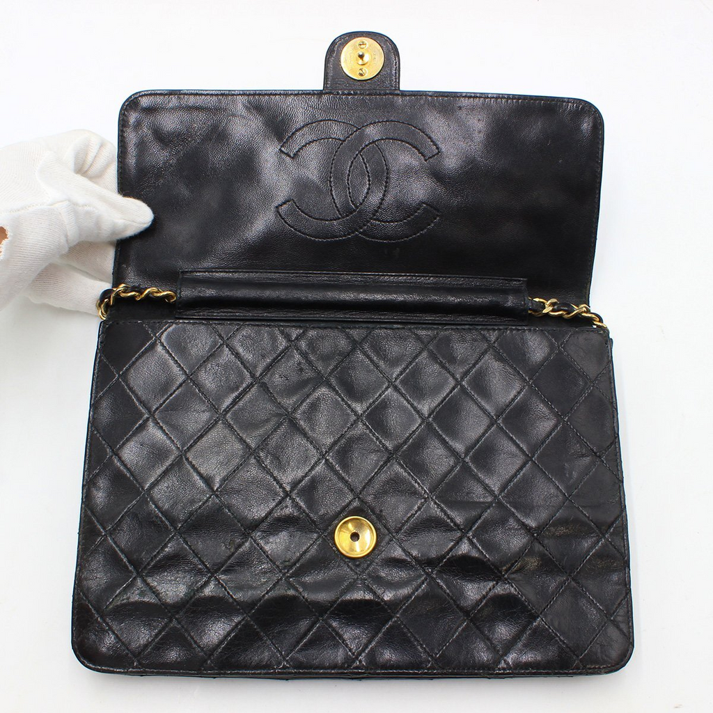 Chanel Matelassé Push-Lock Chain Tasche Bag, Black with Gold