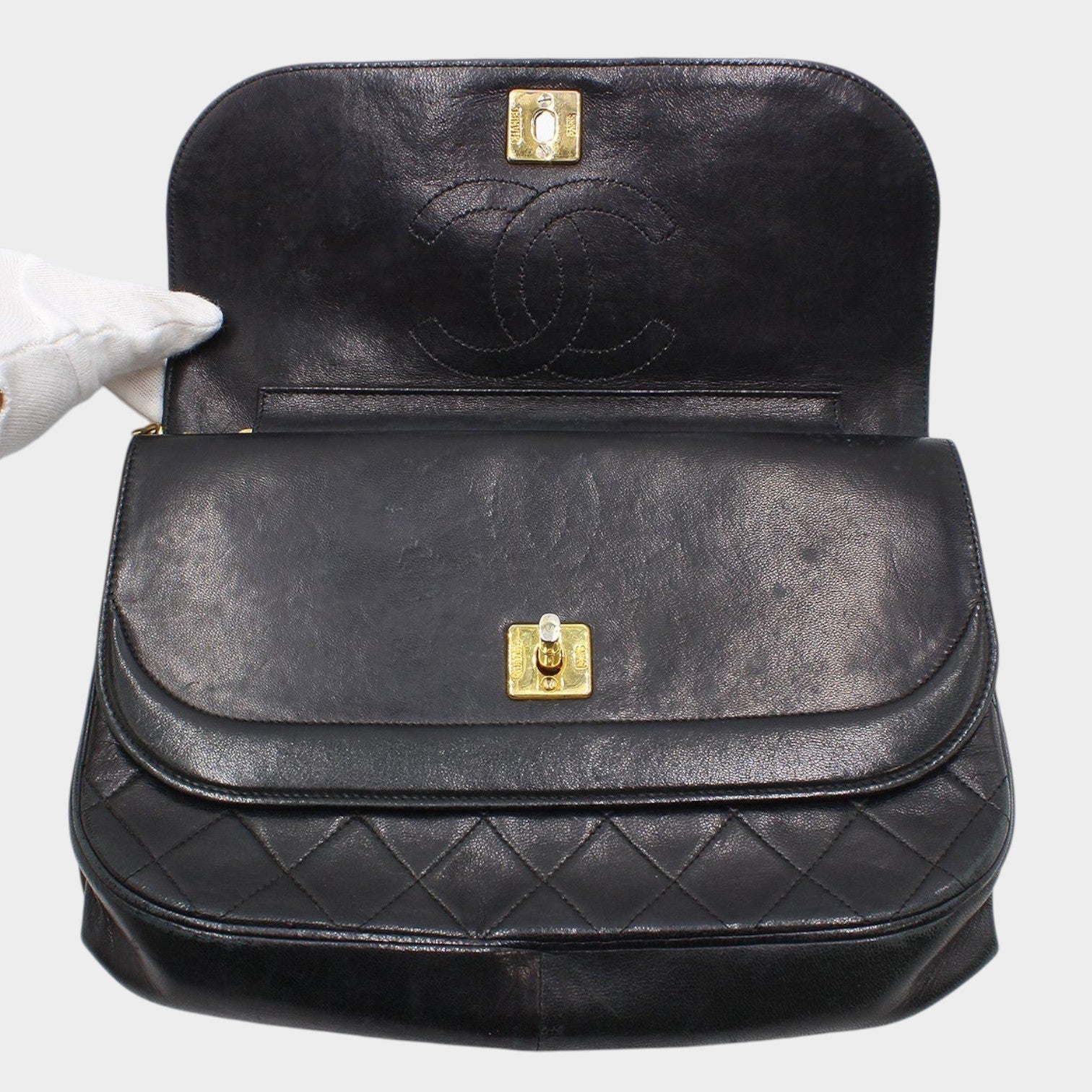 Chanel Matelassé Leather Turnlock Double Flap Chain Shoulder Bag Vintage CHANEL Women's★