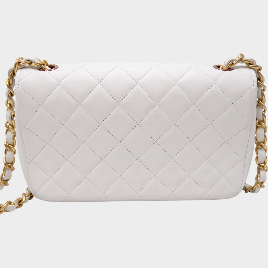 CHANEL Matelassé Chain Shoulder Bag, Lambskin, White, Tasche