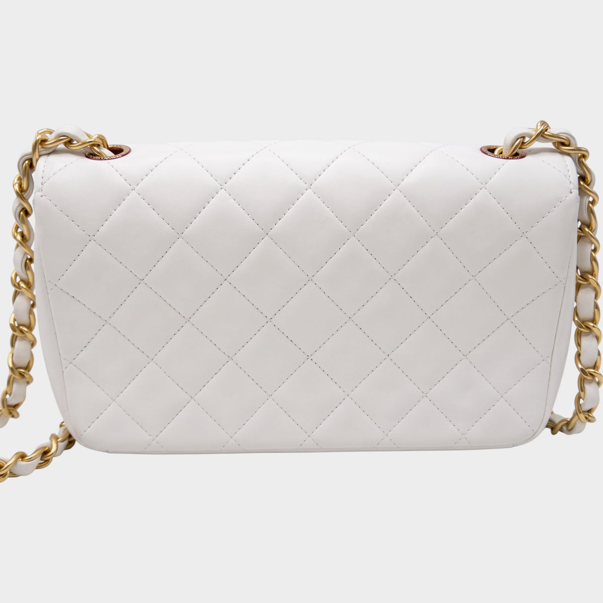 CHANEL Matelassé Chain Shoulder Bag, Lambskin, White, Tasche
