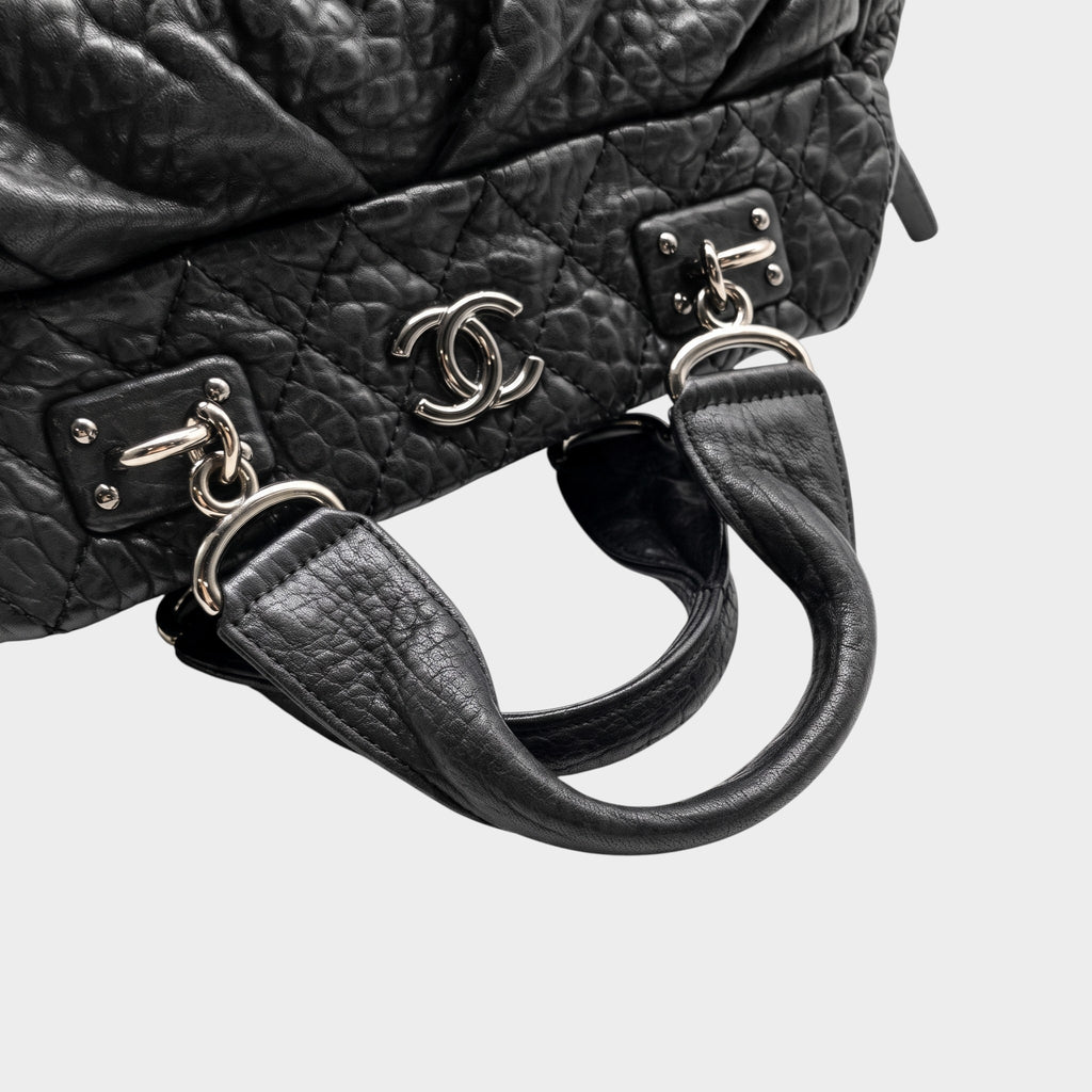 Excellent Condition CHANEL Coco Mark Matelassé Tasche