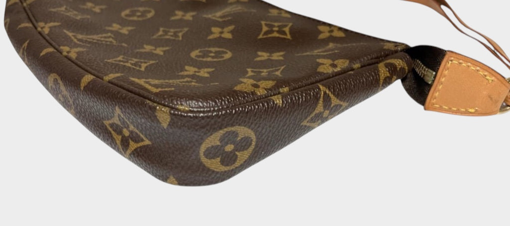 LOUIS VUITTON Pochette Accessoires Shoulder Bag Pouch M51980 Monogram Leather