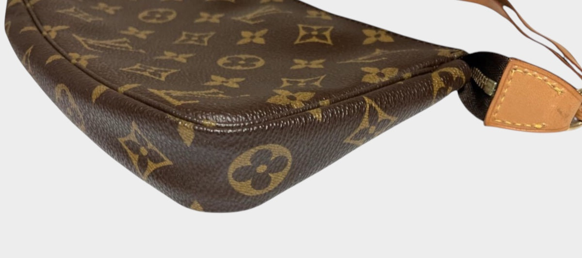 LOUIS VUITTON Pochette Accessoires Shoulder Bag Pouch M51980 Monogram Leather