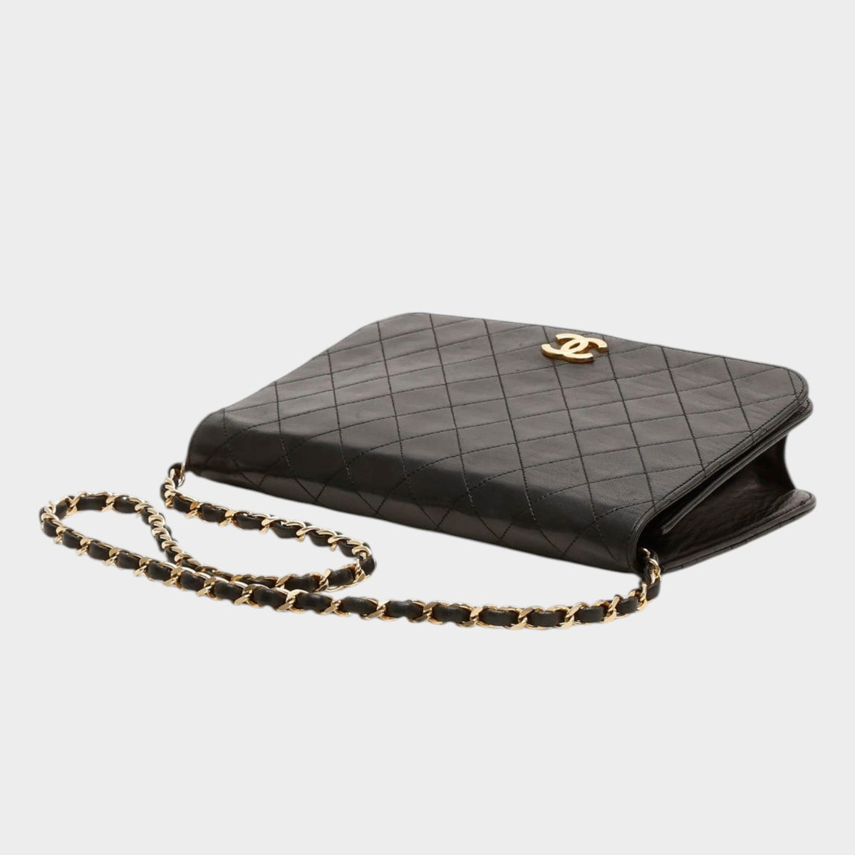 CHANEL Matelassé Chain Shoulder Bag, Push Lock, Tasche