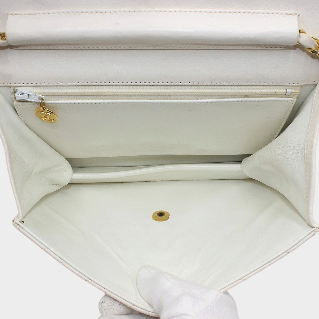 Chanel Leather Matelassé Push-Lock Chain Shoulder Bag White Tasche