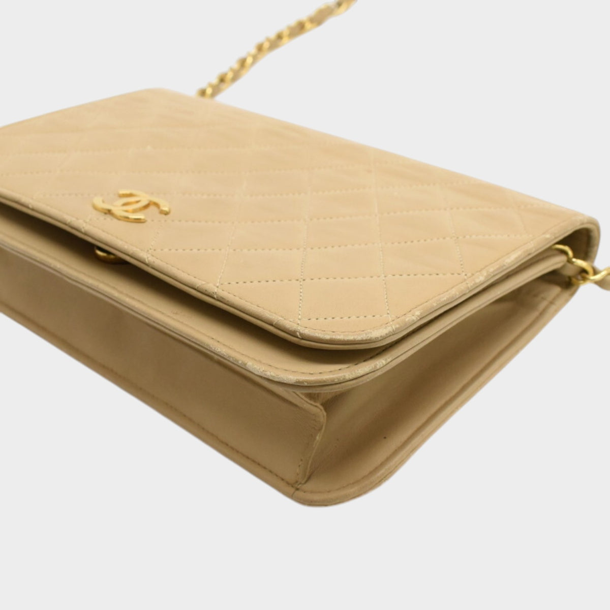 Chain Shoulder Bag Matelassé Coco Mark Leather Beige Tasche