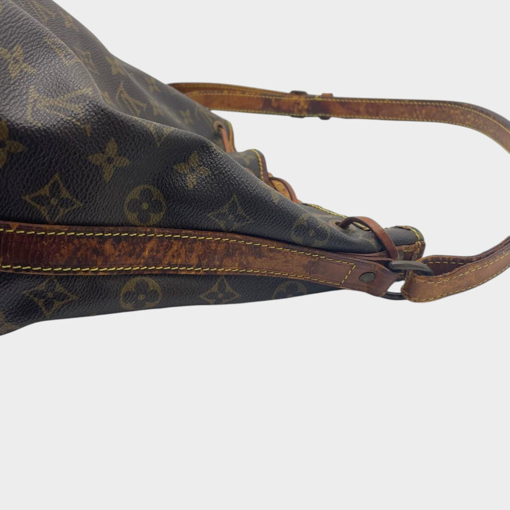 LOUIS VUITTON Monogram Petit Noé Shoulder Bag, Louis Vuitton Drawstring Type