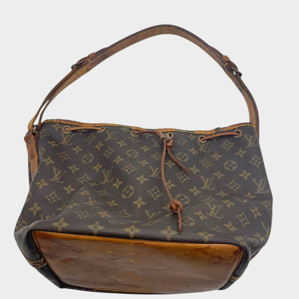 LOUIS VUITTON Monogram Petit Noé Shoulder Bag, Louis Vuitton Drawstring Type