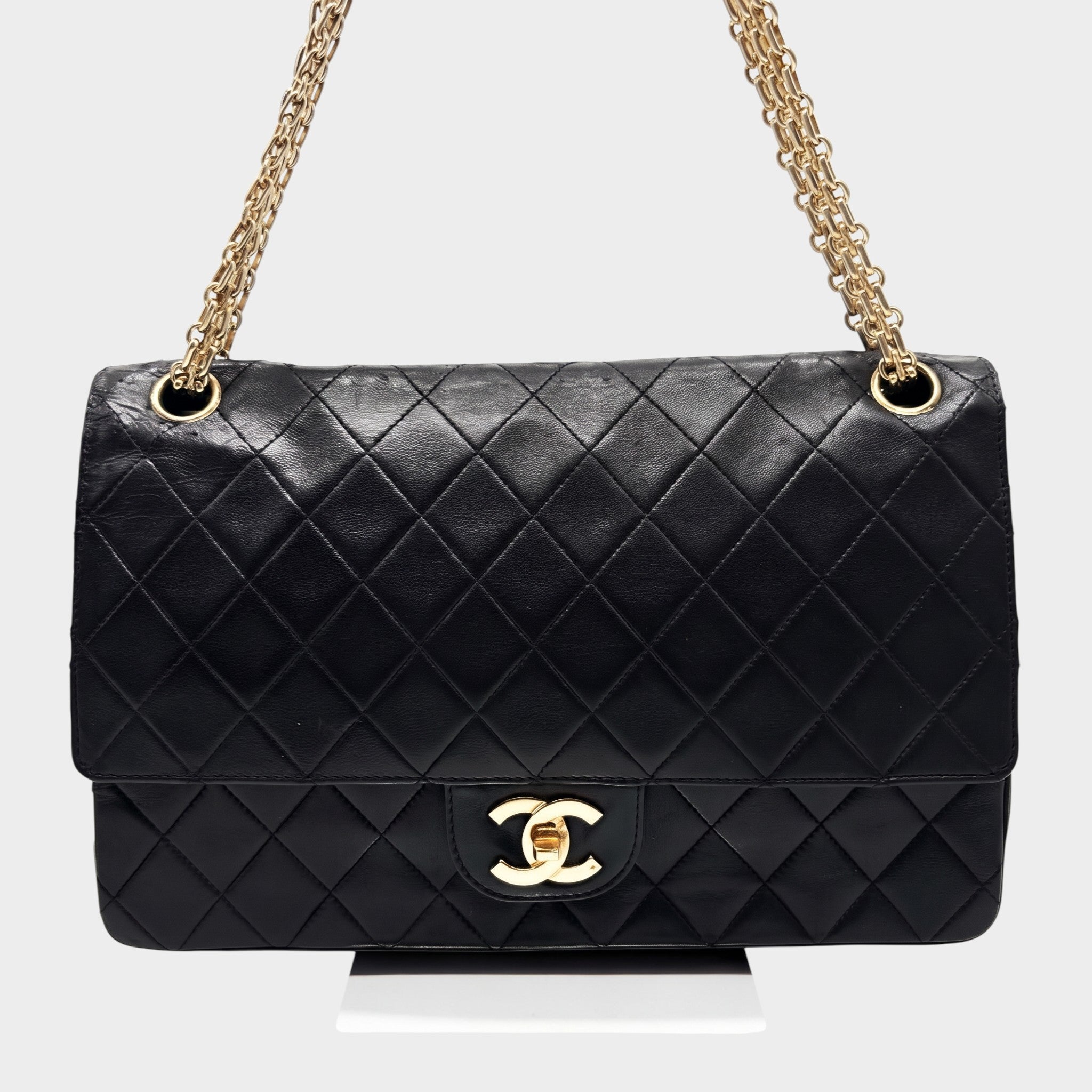 CHANEL Matelassé Double Flap Coco Mark Gold Chain Tasche