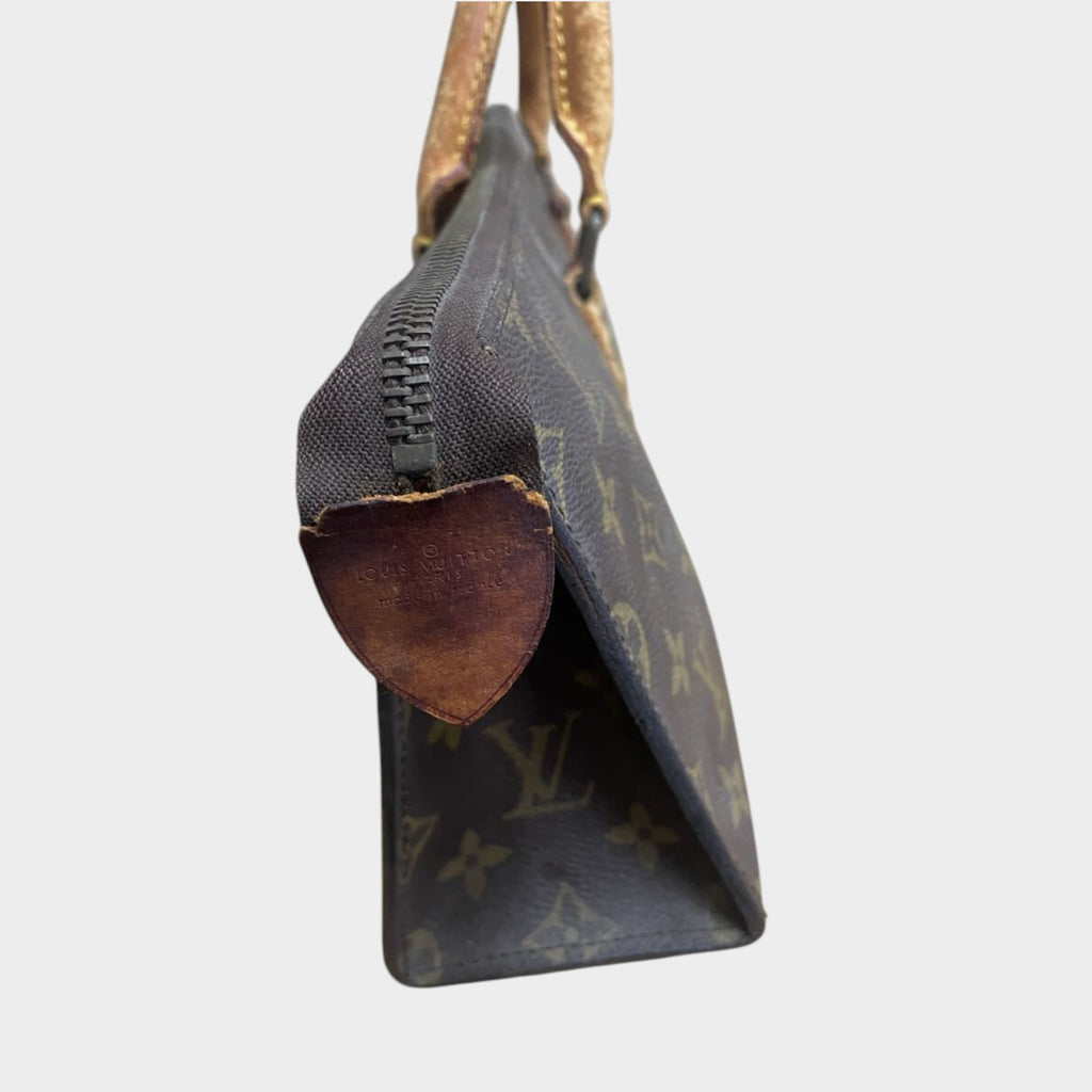 LOUIS VUITTON Louis Vuitton Sac Triangle Monogram Tasche