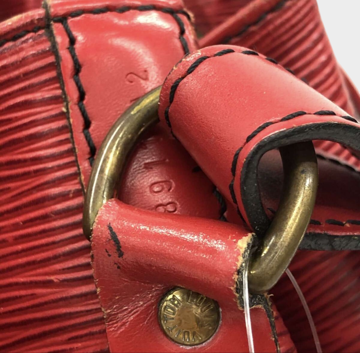 Louis Vuitton Epi Petit Noé Shoulder Bag, Castilian Red