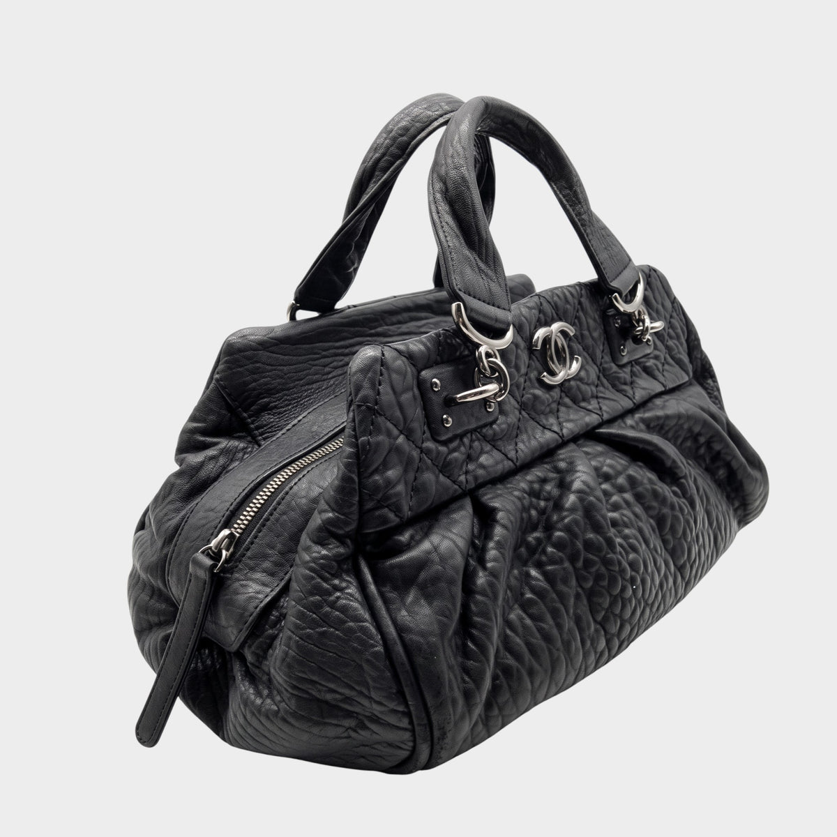 Excellent Condition CHANEL Coco Mark Matelassé Tasche