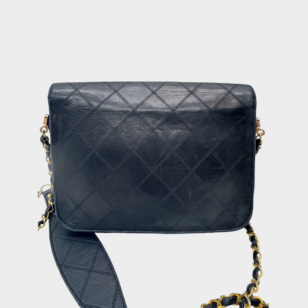 CHANEL Matelassé Bicolore Large Coco Mark Turnlock Tasche