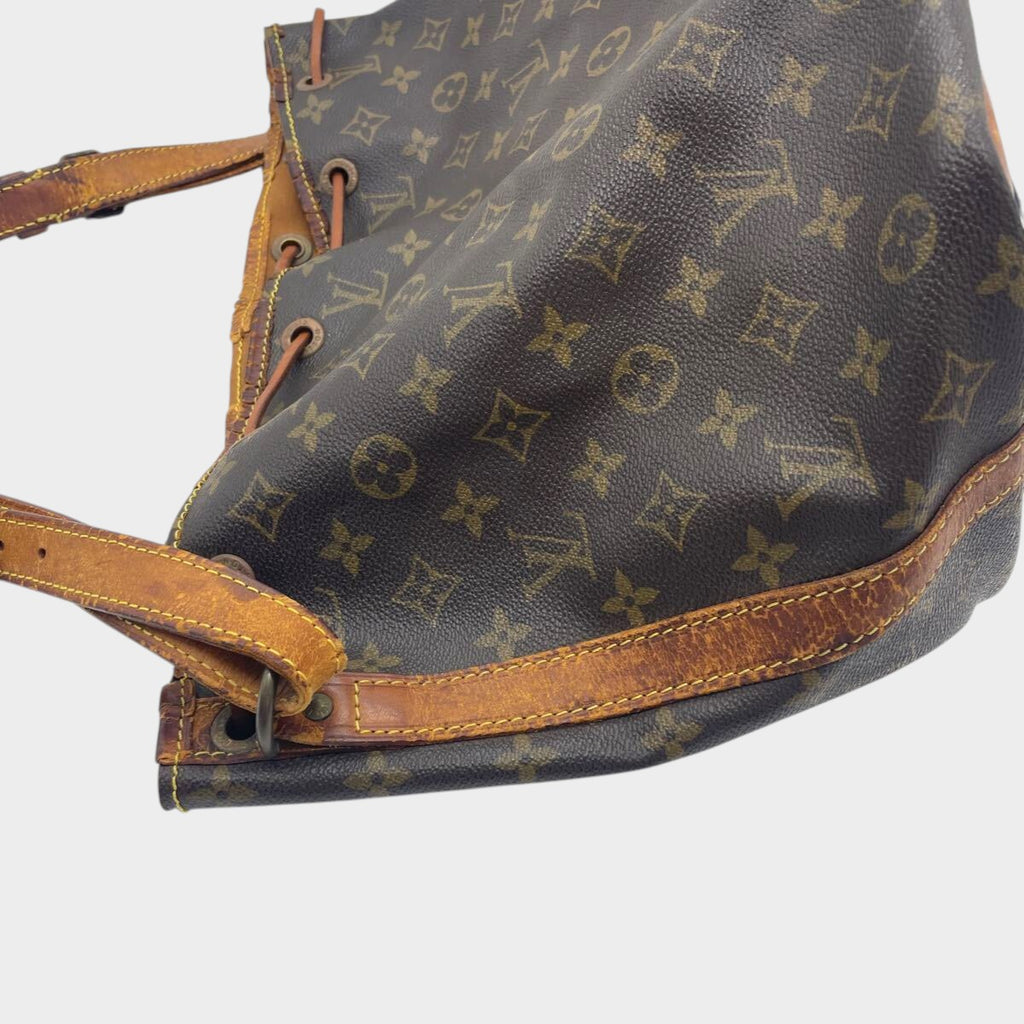 LOUIS VUITTON Monogram Petit Noé Shoulder Bag, Louis Vuitton Drawstring Type