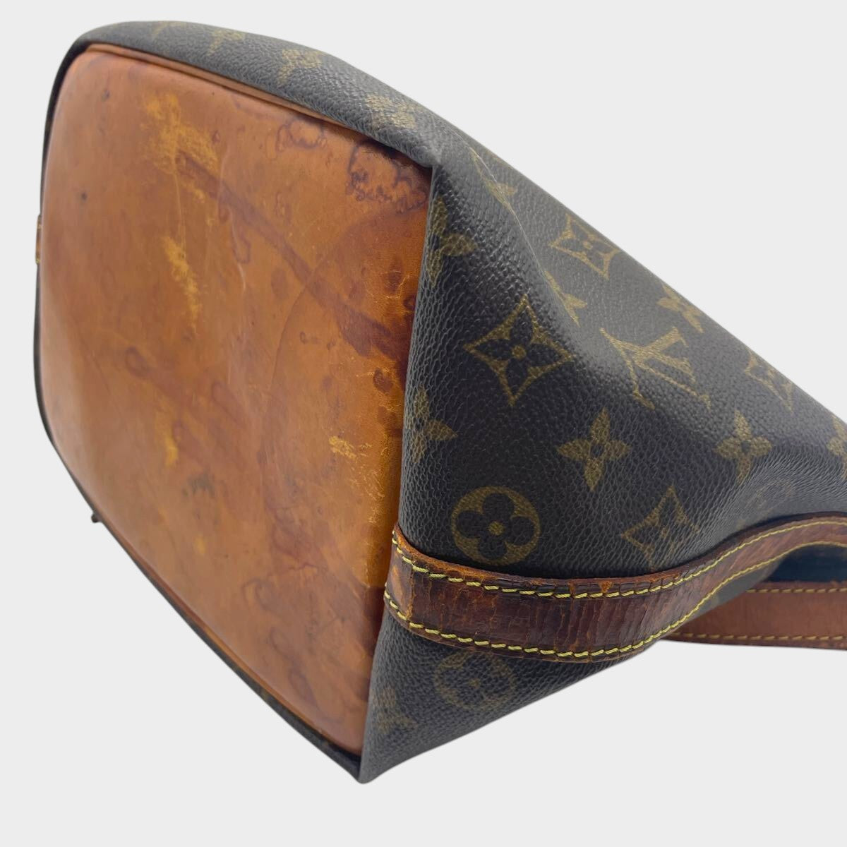 LOUIS VUITTON Monogram Petit Noé Shoulder Bag, Louis Vuitton Drawstring Type