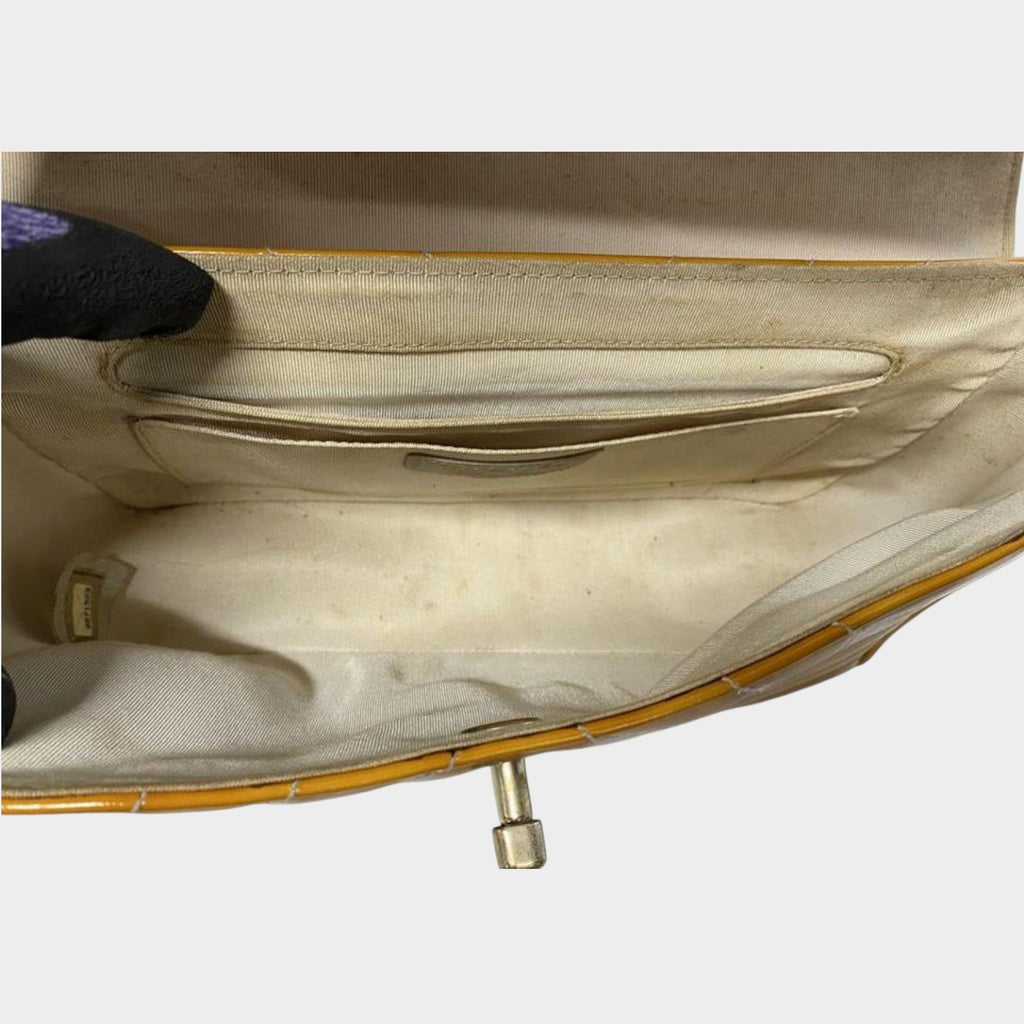 Authenticity verified CHANEL V-stitch enamel bag chain bag Tasche
