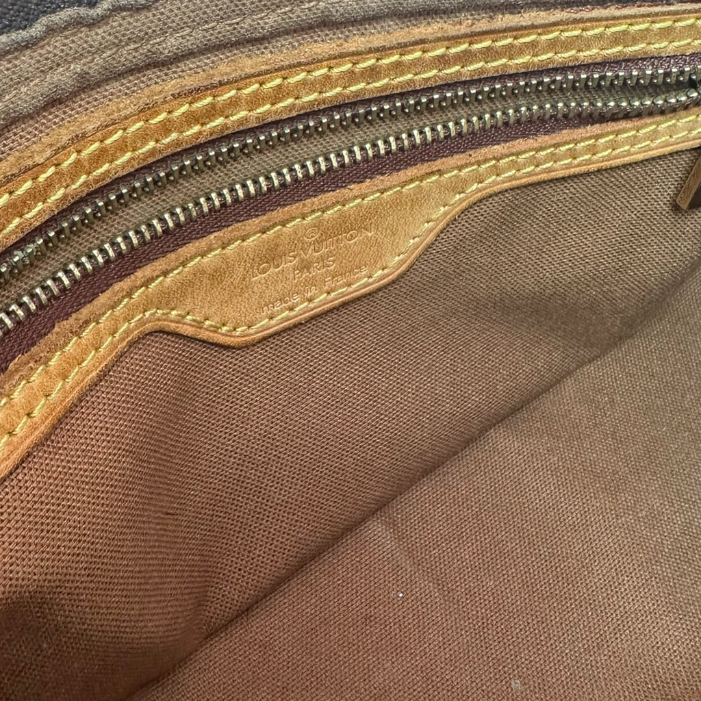Louis Vuitton Monogram Trotteur Shoulder Bag, Crossbody Bag, M51240, Serial Number AR0072, Authentic