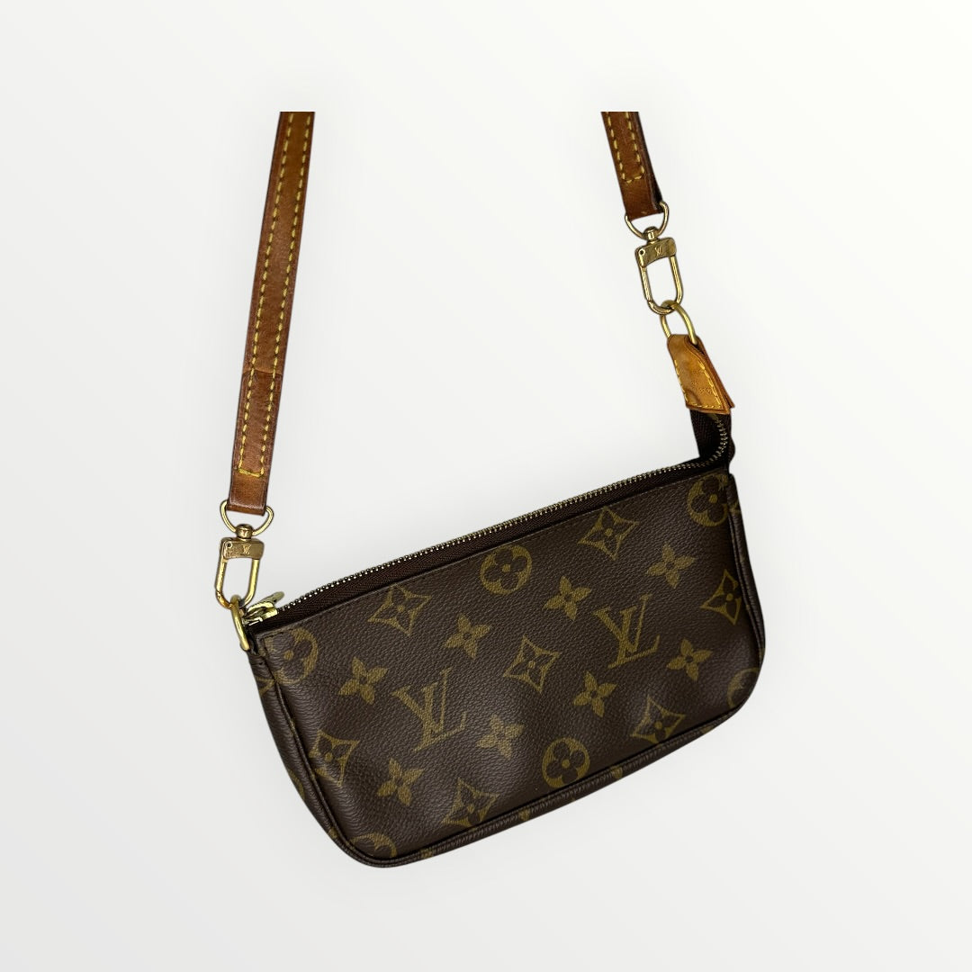 [Excellent Condition] LOUIS VUITTON Pochette Accessoires Louis Vuitton Monogram Pochette Accessoires Pouch