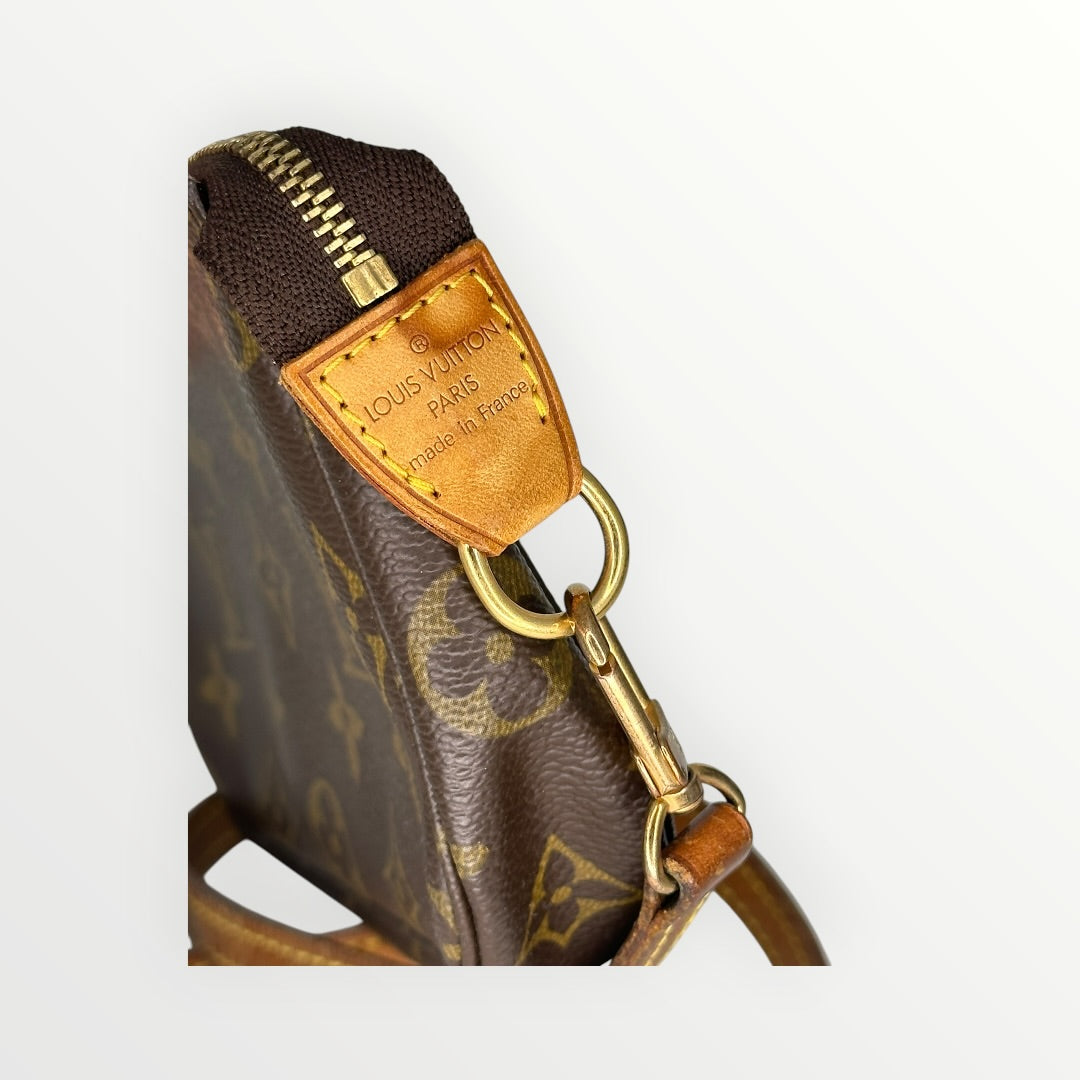 [Excellent Condition] LOUIS VUITTON Pochette Accessoires Louis Vuitton Monogram Pochette Accessoires Pouch
