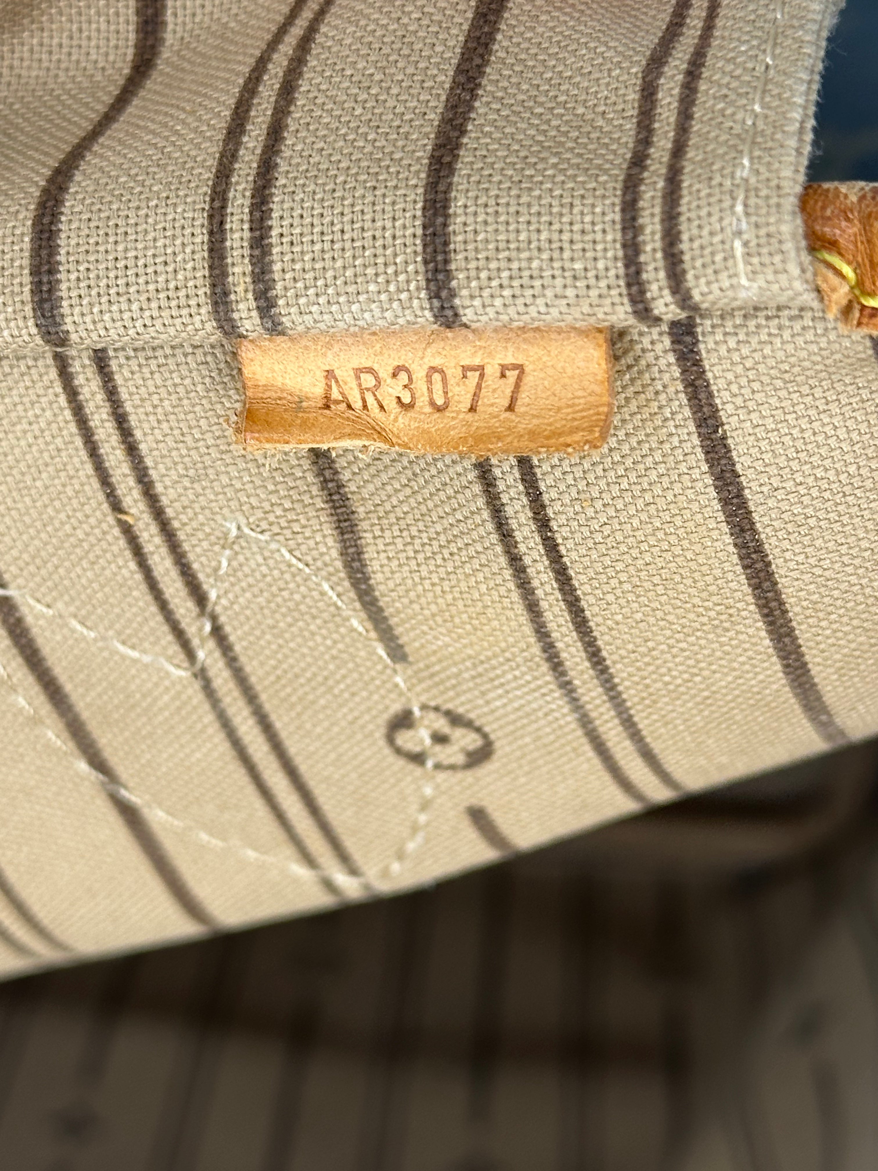 Louis Vuitton Neverfull MM M40156 Monogram Brown Tote Bag