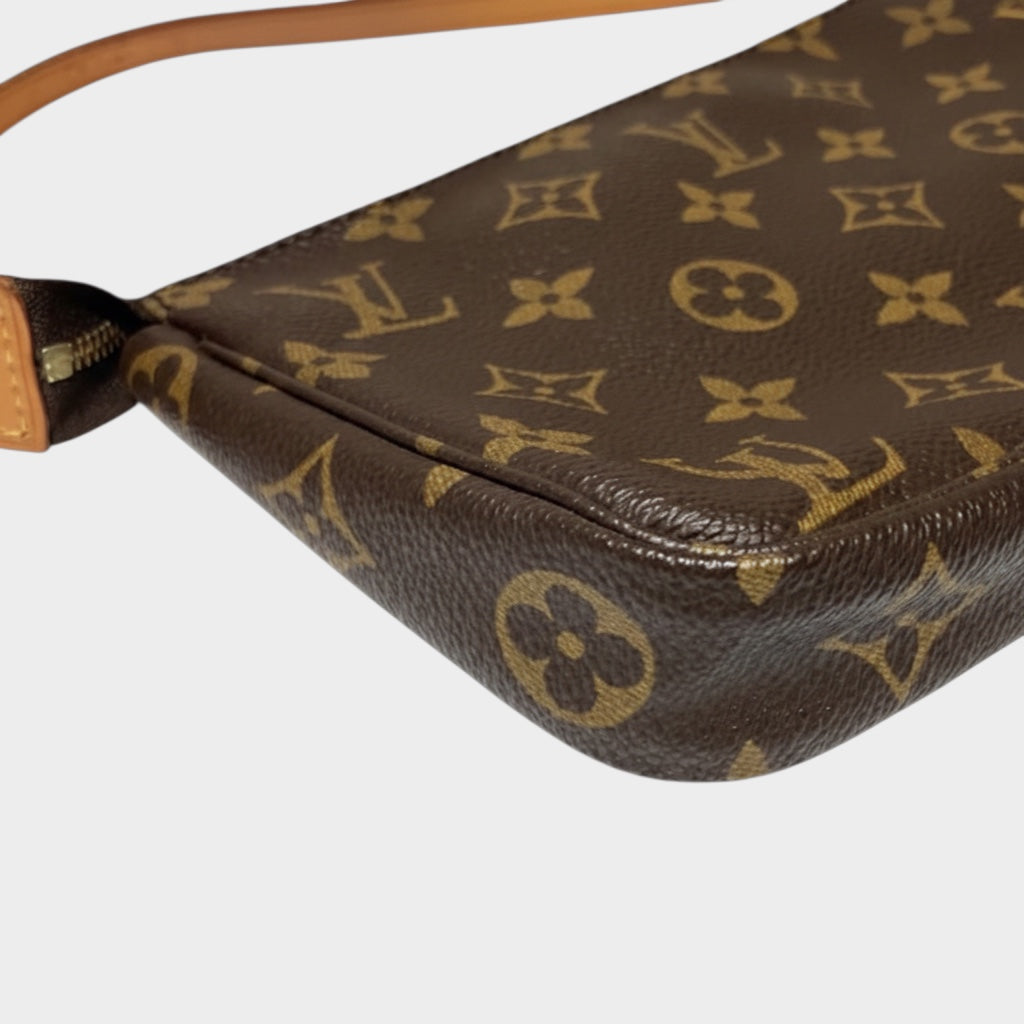 LOUIS VUITTON Pochette Accessoires Shoulder Bag Pouch M51980 Monogram Leather