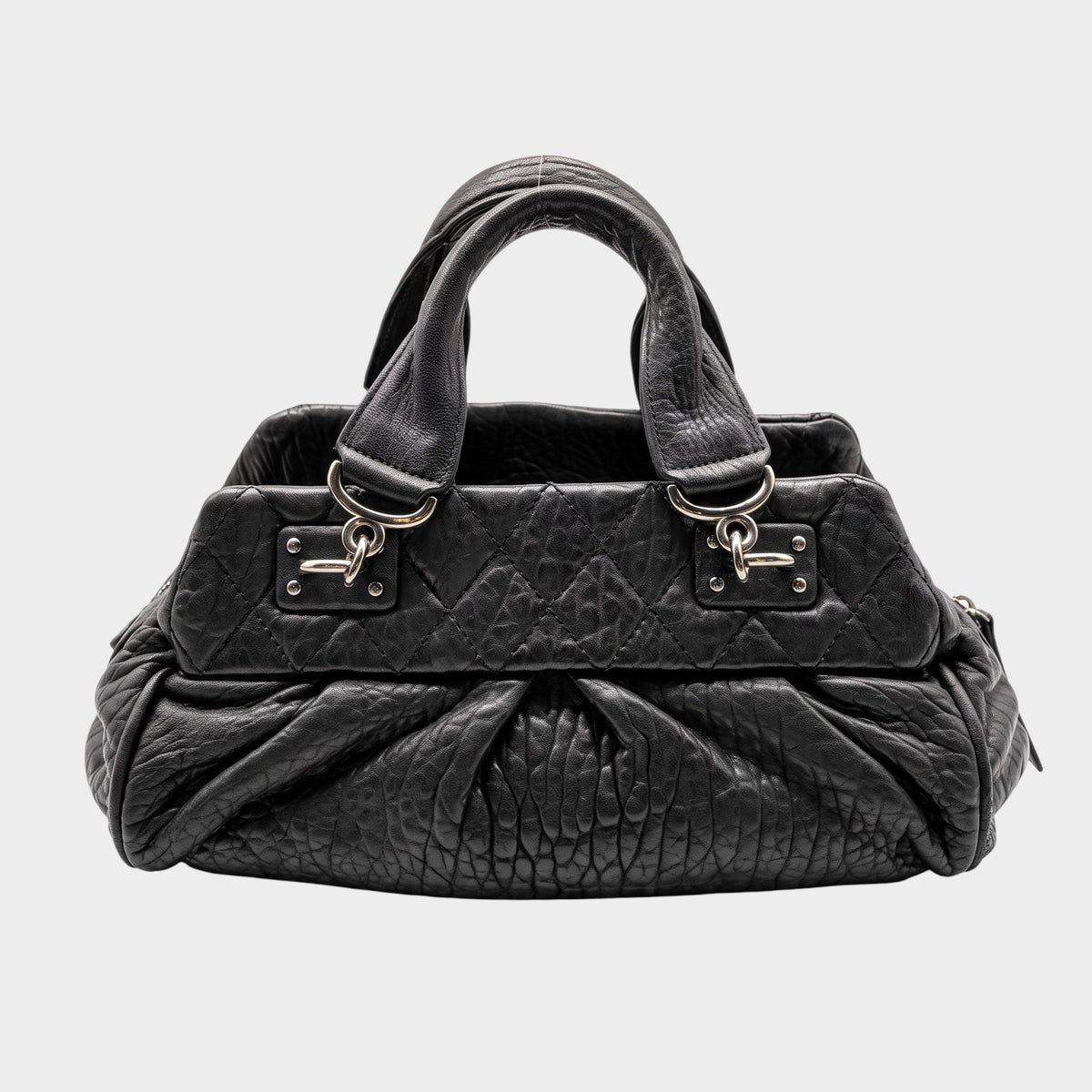 Excellent Condition CHANEL Coco Mark Matelassé Tasche