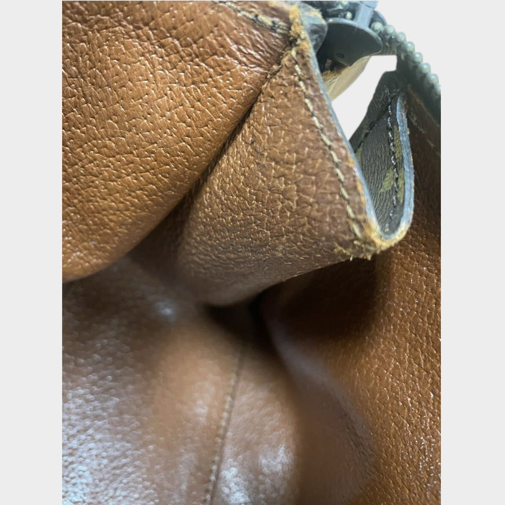 LOUIS VUITTON Louis Vuitton Sac Triangle Monogram Tasche