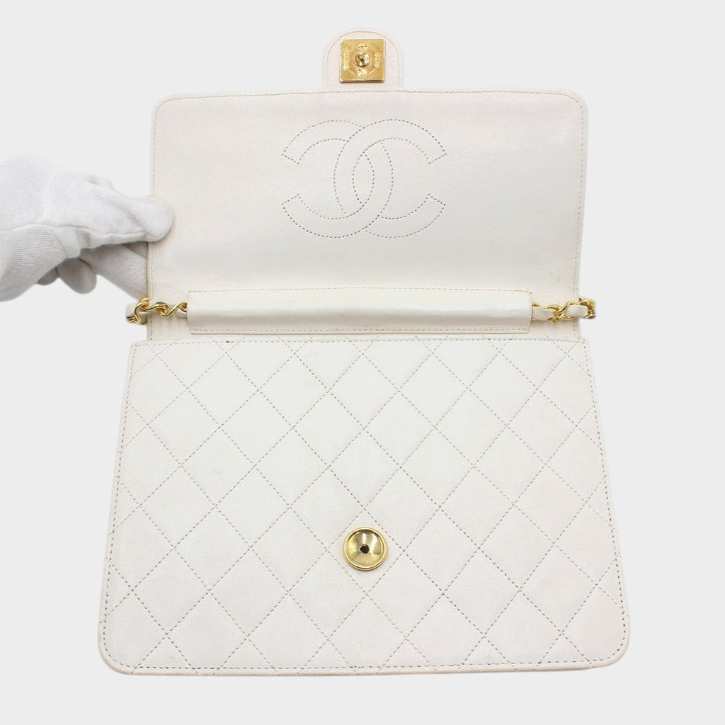 Chanel Leather Matelassé Push-Lock Chain Shoulder Bag White Tasche