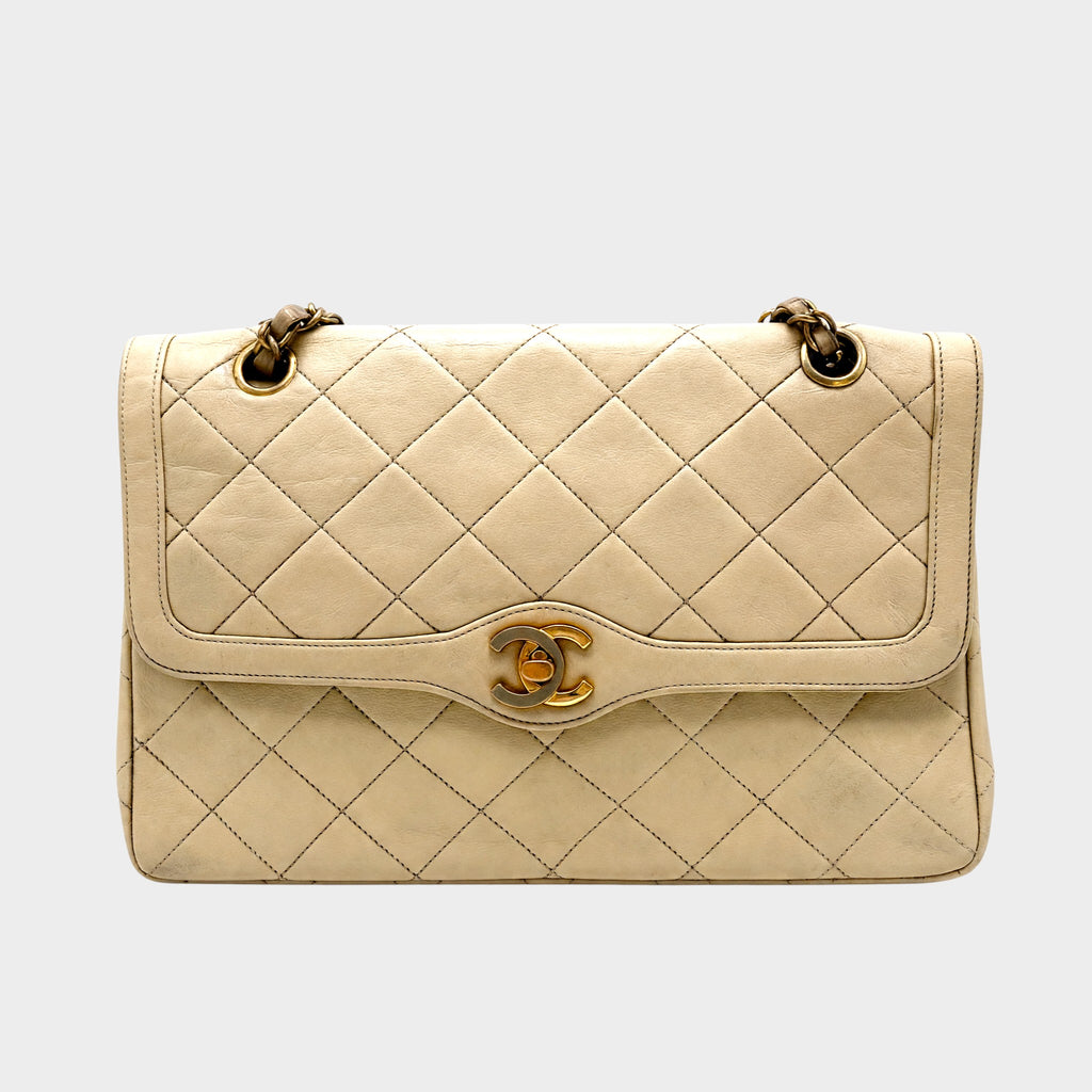 CHANEL Matelassé Chain Shoulder Bag, Double Flap, Lambskin, Turnlock Tasche