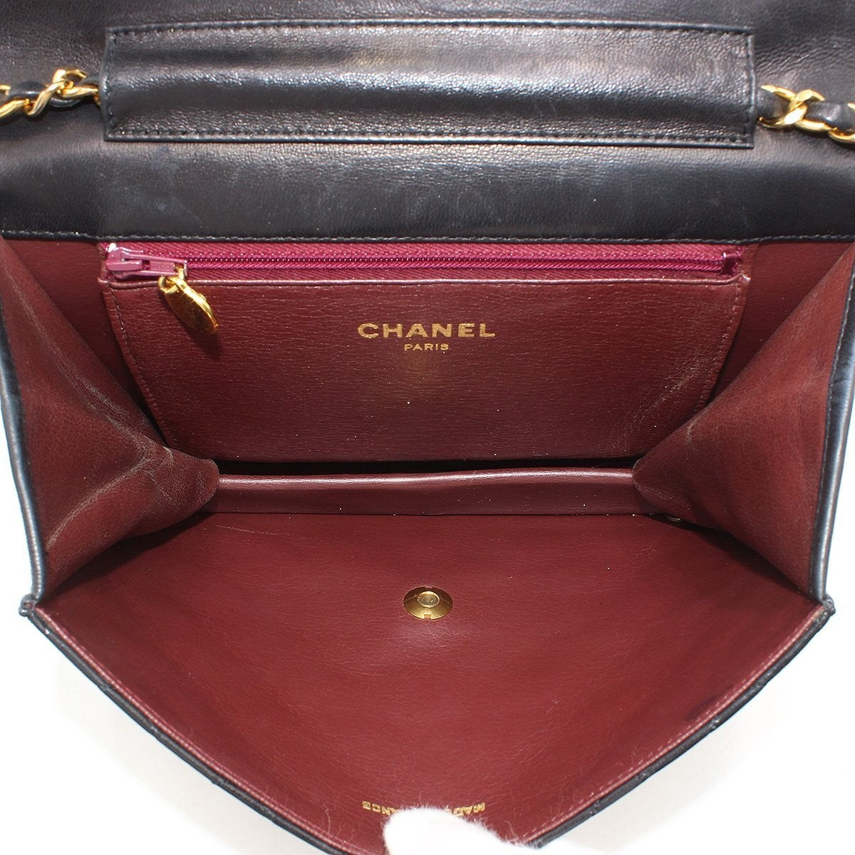 Chanel Matelassé Lambskin Push-Lock Chain Tasche Bag W22cm Black
