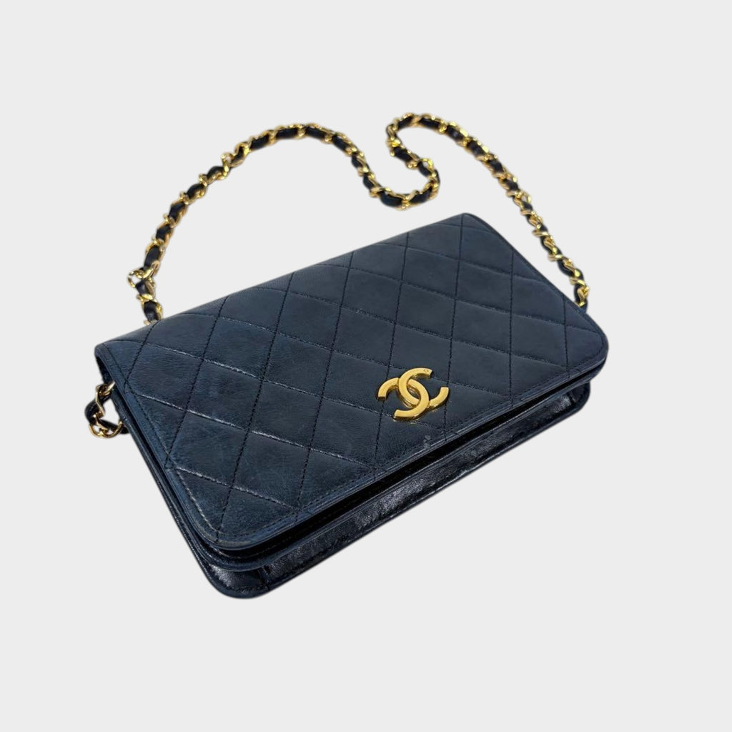 【CHANEL】Matelassé Chain Shoulder Bag, Black & Gold, Tasche