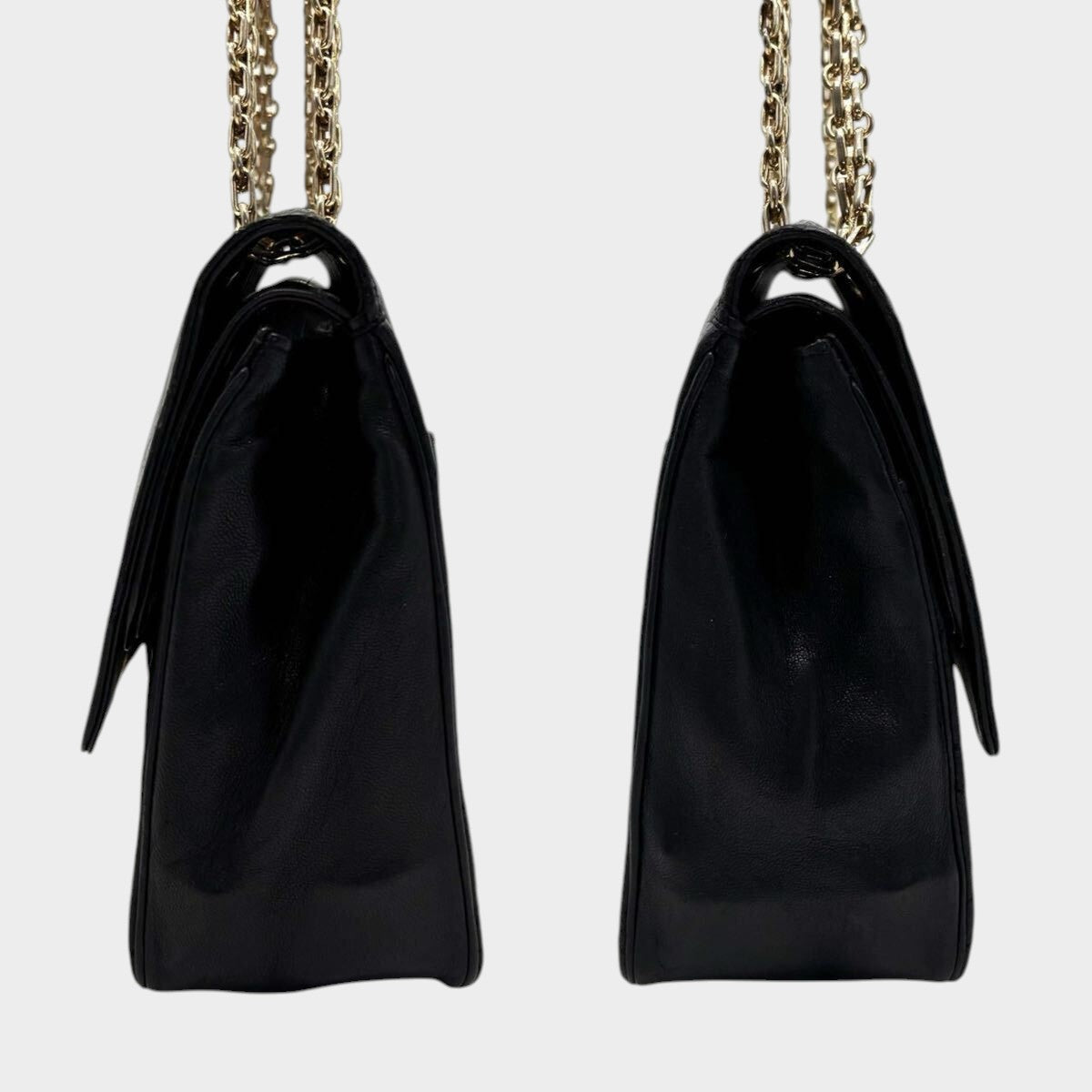 CHANEL Matelassé Double Flap Coco Mark Gold Chain Tasche