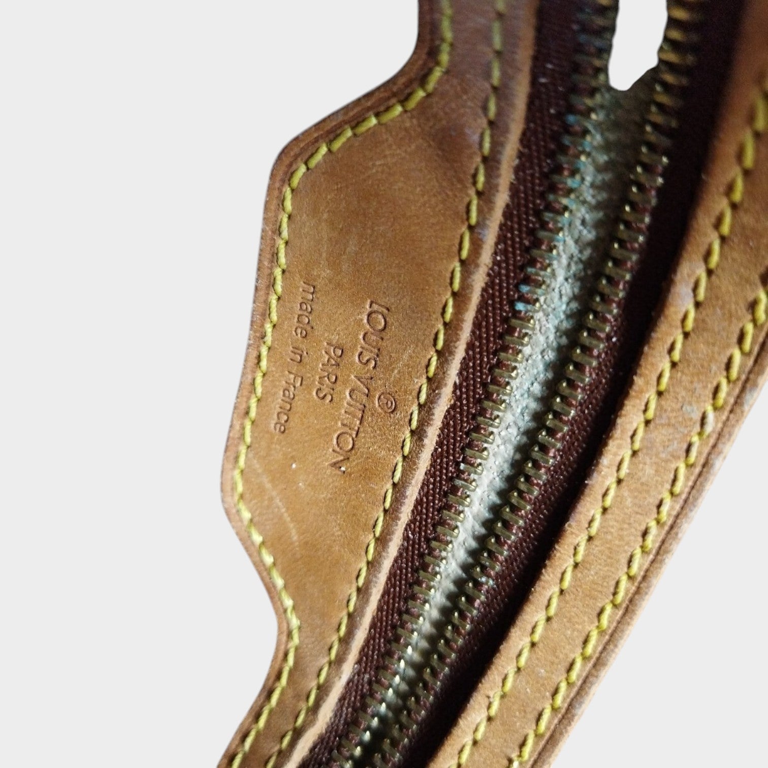 Louis Vuitton Monogram Bucket GM Tote with Pouch Tasche