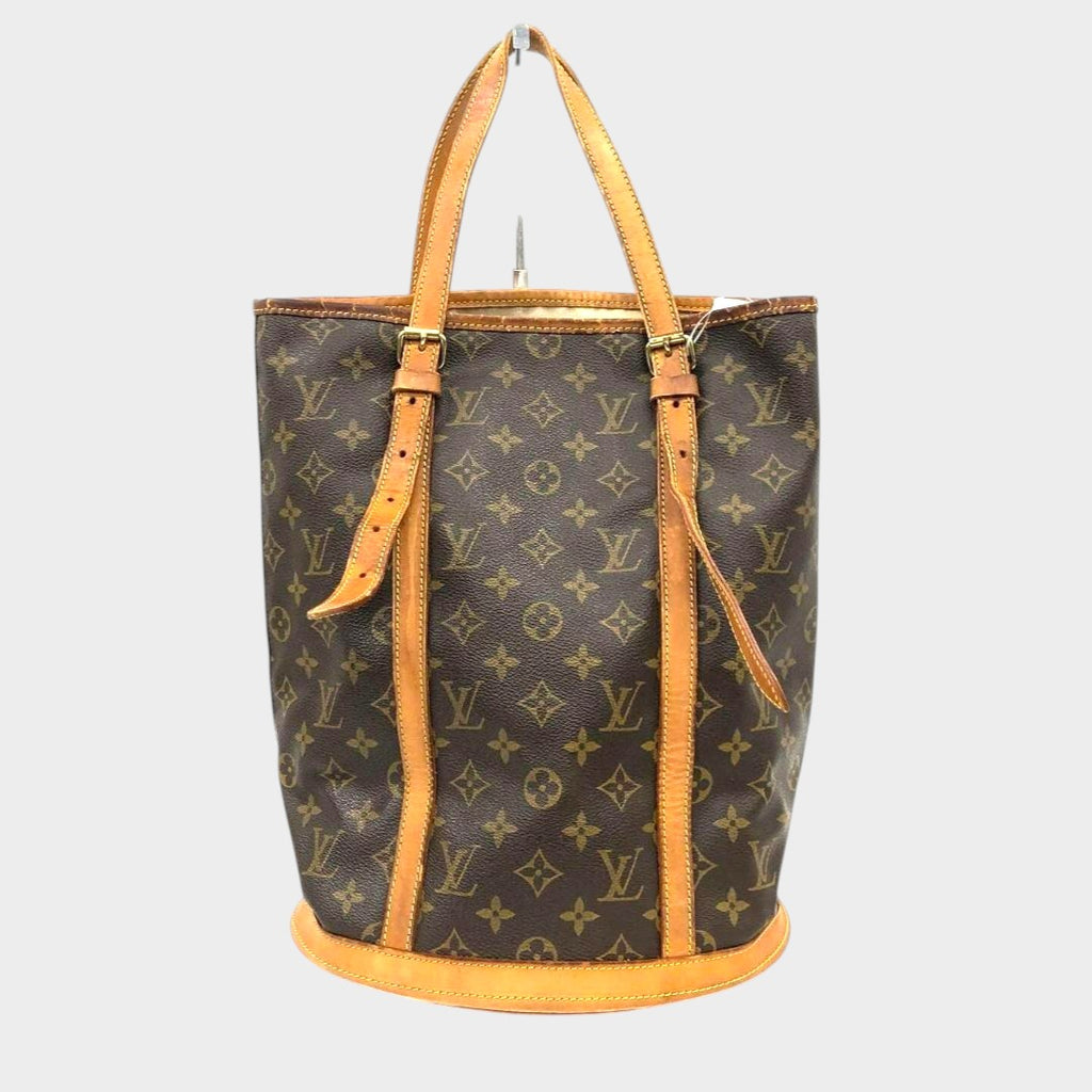 Louis Vuitton Monogram Bucket GM M42236 with pouch. Louis Vuitton Monogram line.