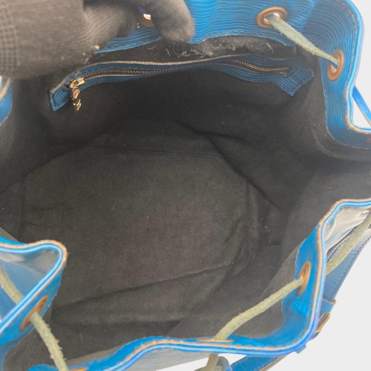Louis Vuitton Epi Petit Noé Shoulder Bag, Toledo Blue