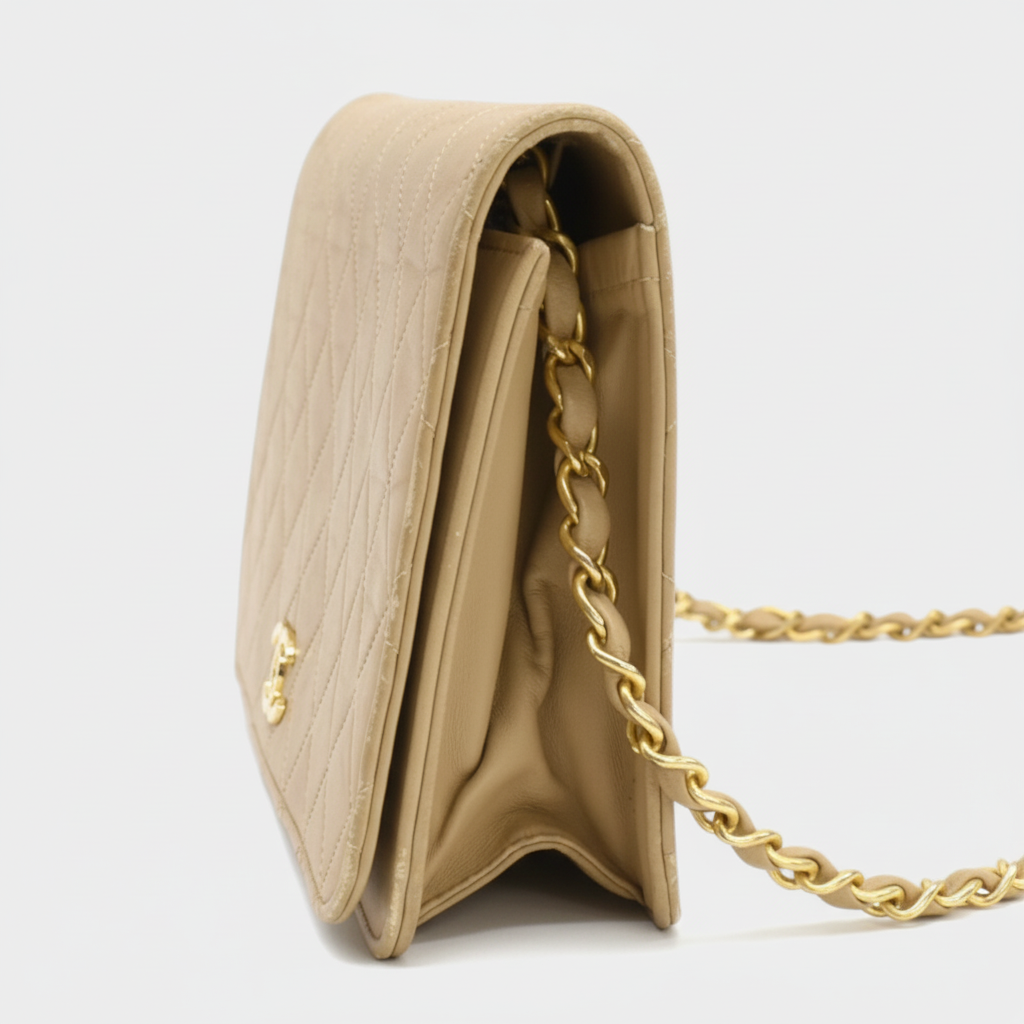 Chain Shoulder Bag Matelassé Coco Mark Leather Beige Tasche