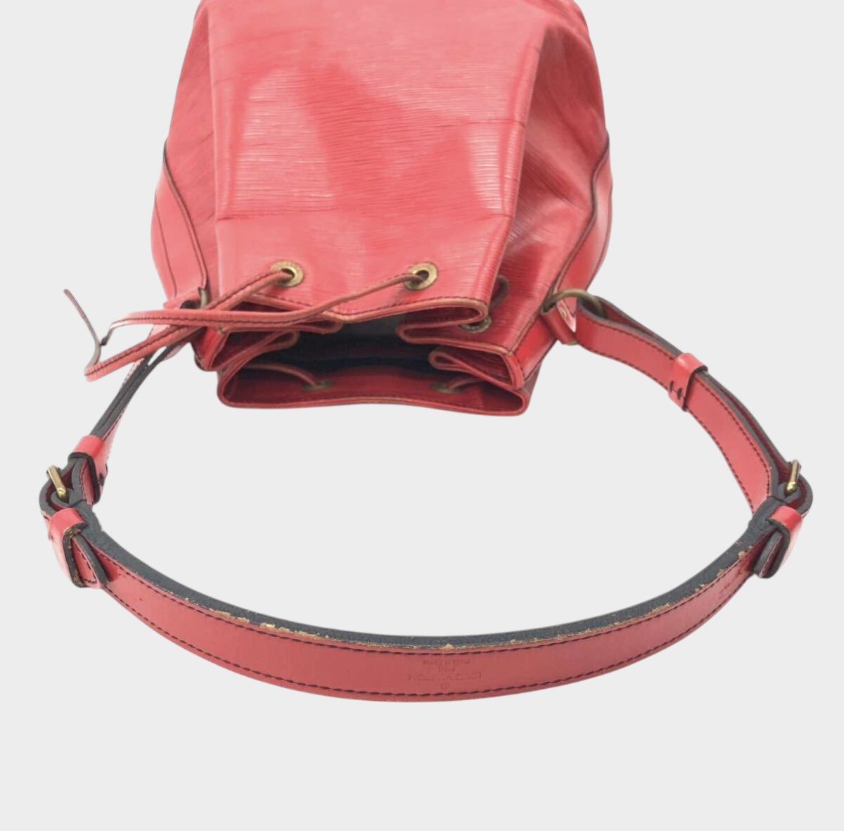 Louis Vuitton Epi Petit Noé Shoulder Bag, Castilian Red